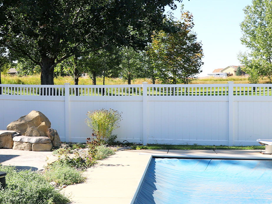 Vinyl pool fencing in Billings Montana